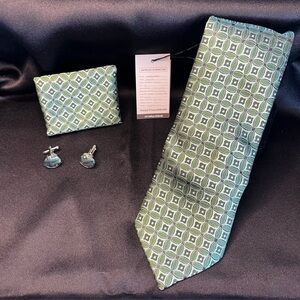 Green Geometric Pattern Tie Set